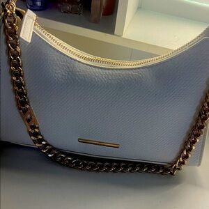 Elegant White Shoulder Bag with Gold Chain